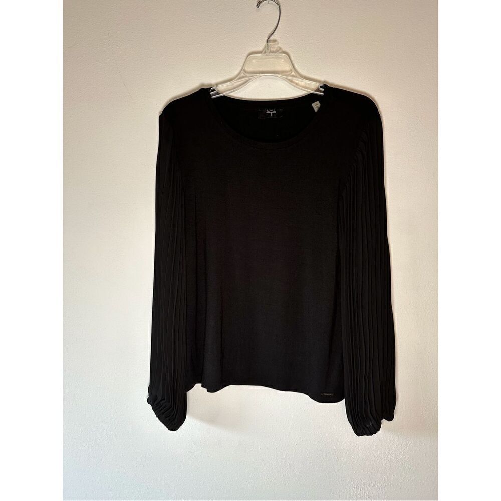 T. Tahari women’s black top with sheer sleeves size Large #7-1427